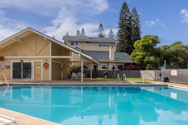 a view of a house with outdoor space