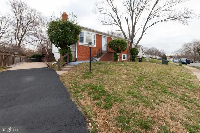 $2,700 | 13871 Langstone Drive, Woodbridge, VA 22193