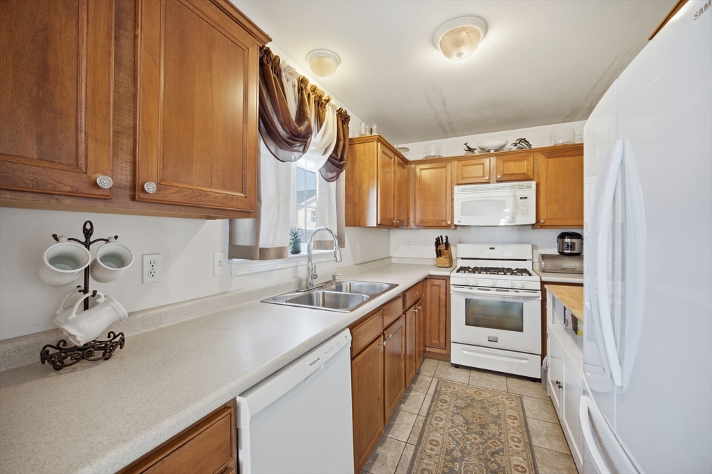 232 Reeves Street Fall River, MA 02721 - Photo 19 of 21