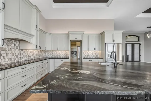 $3,750,000 | 1356 Duckhead Road, Lake Ozark, MO 65049