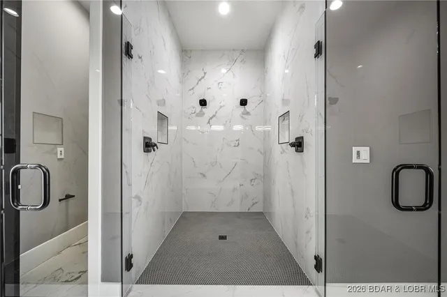 $3,750,000 | 1356 Duckhead Road, Lake Ozark, MO 65049