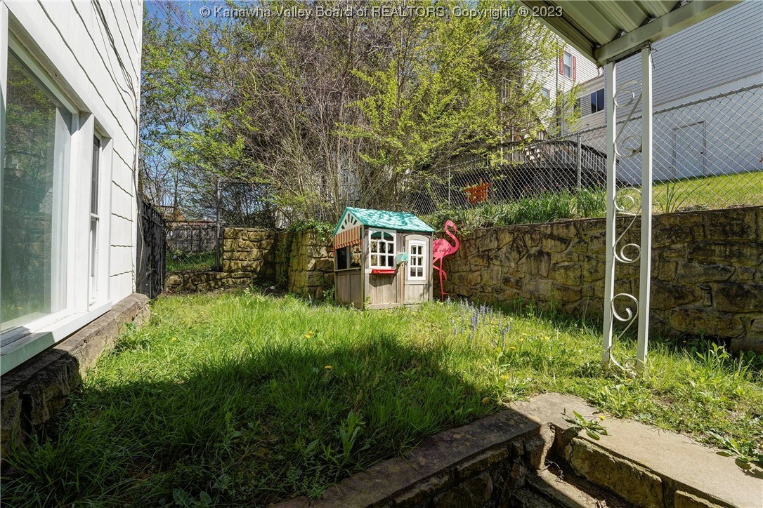 1014 Valley Road Charleston, WV 25302 - Photo 25 of 28 Gallery Image 25