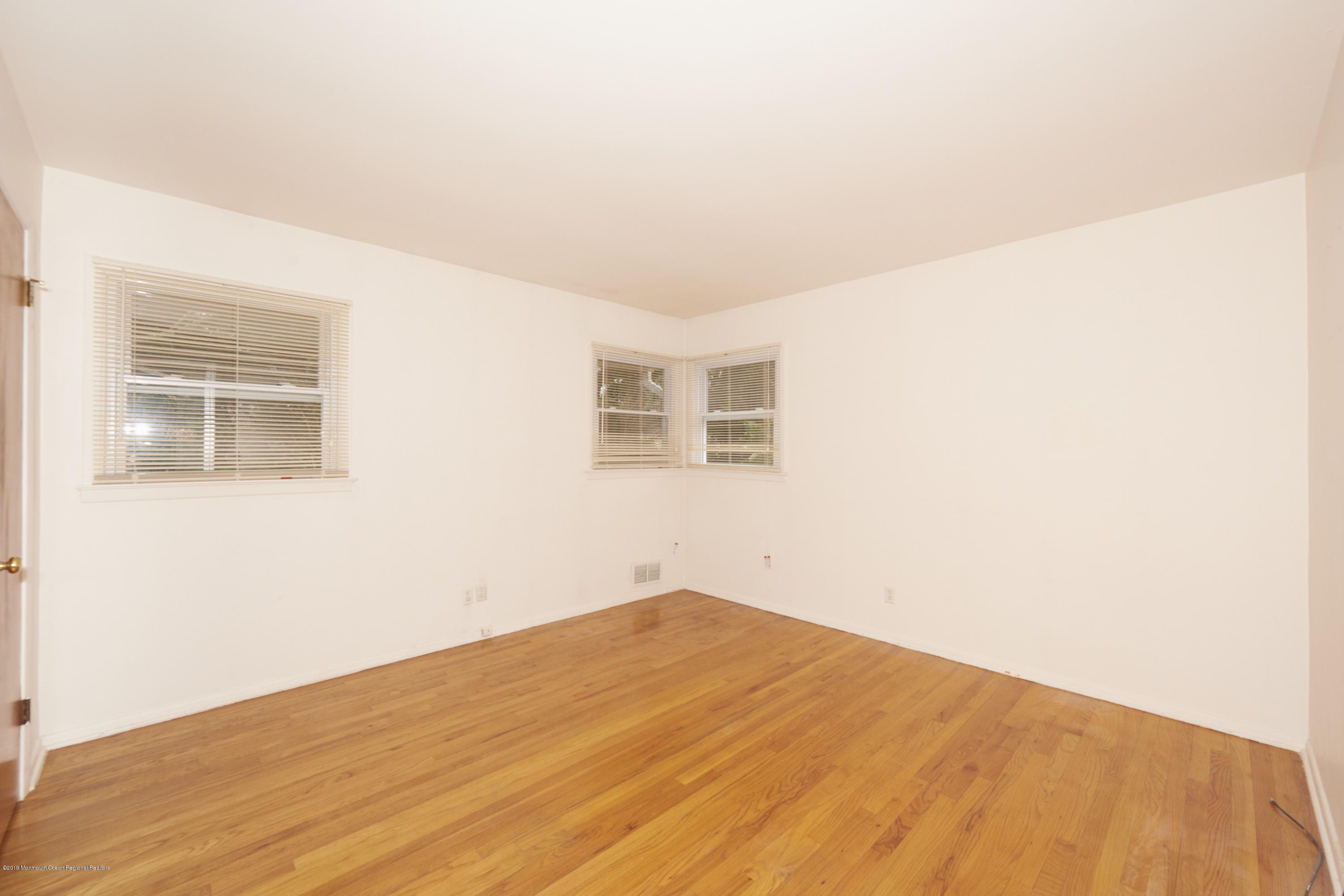 7 Lone Oak Road Middletown, NJ 07748 - Photo 25 of 26 BAP_5176