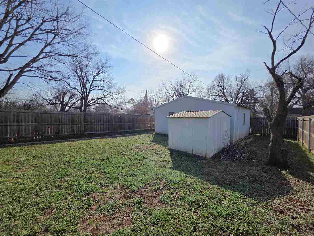 512 Ivanhoe Street Perry, OK 73077 - Photo 24 of 25 Gallery Image 24