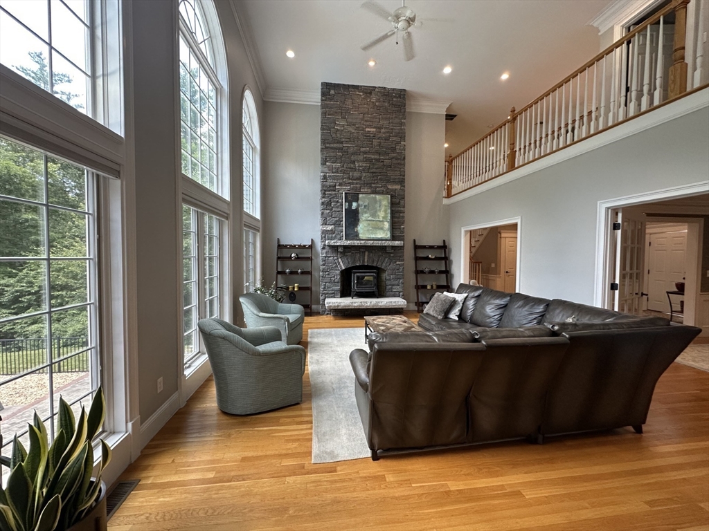 220 Newtown Road Acton, MA 01720 - Photo 2 of 42