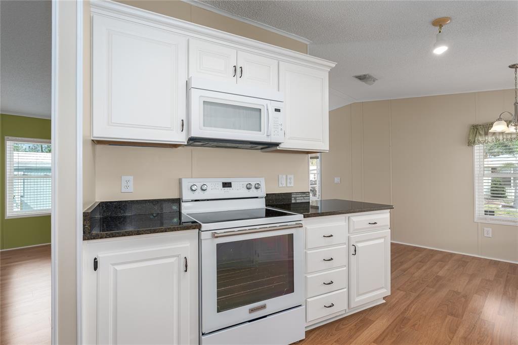 3317 Denise Drive Ellenton, FL 34222 - Photo 14 of 37