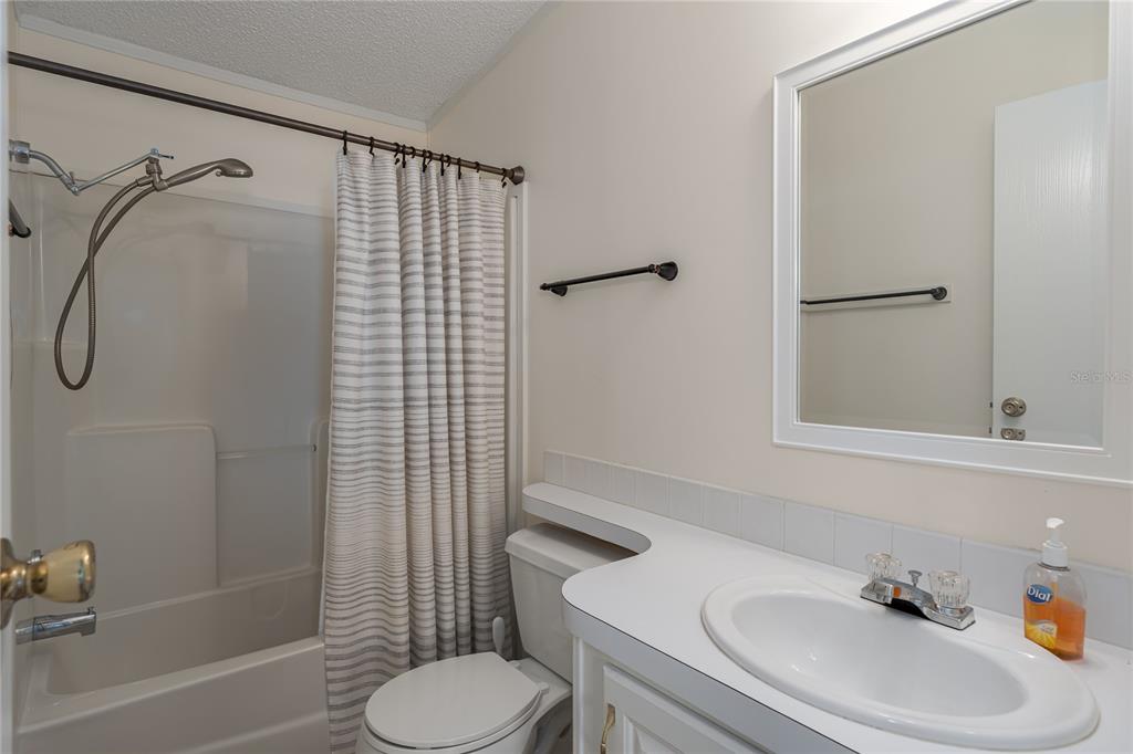 3317 Denise Drive Ellenton, FL 34222 - Photo 16 of 37