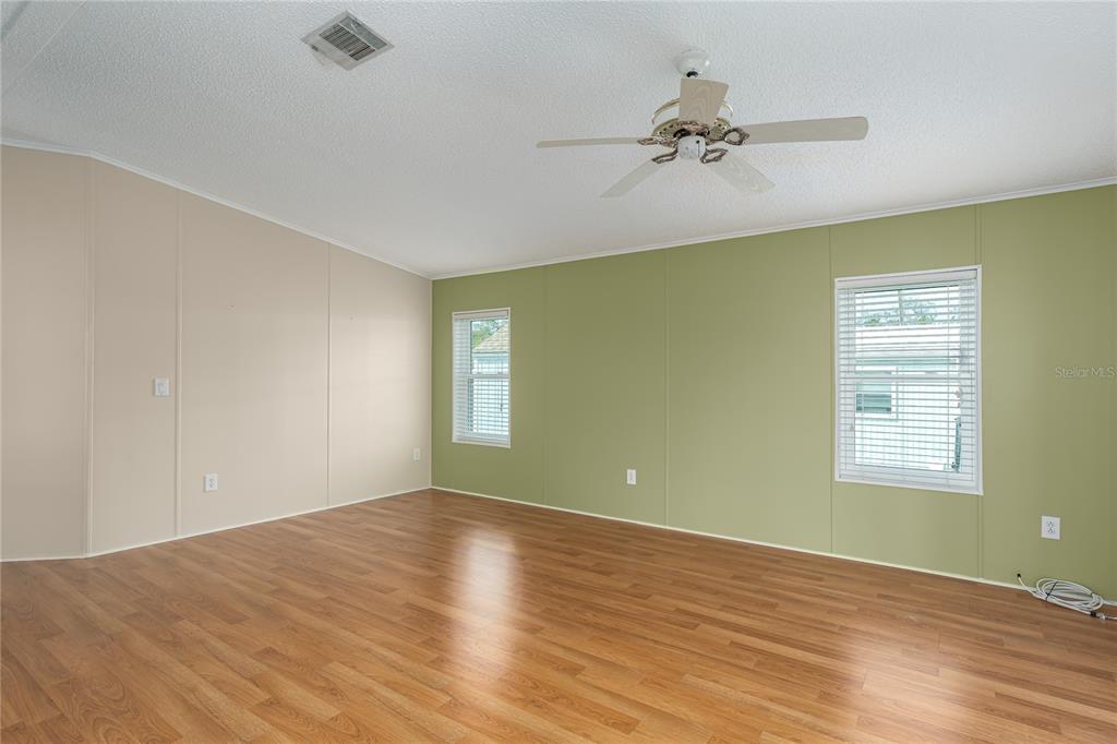 3317 Denise Drive Ellenton, FL 34222 - Photo 9 of 37