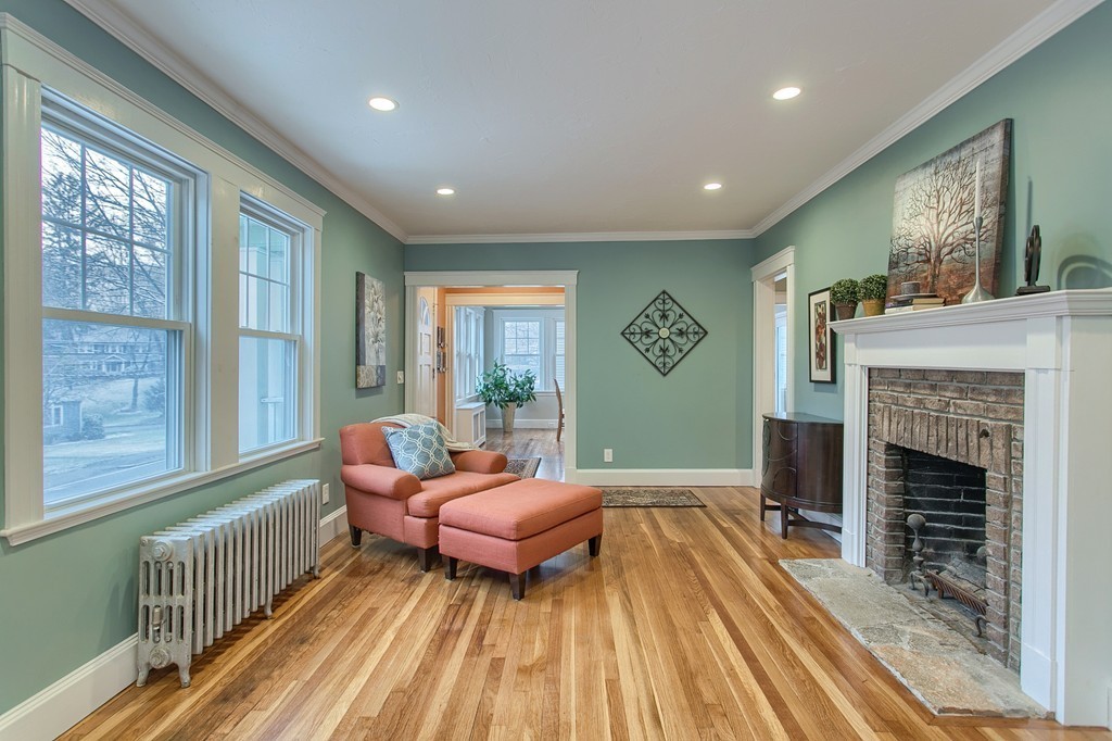 152 Prospect Street Wakefield, MA 01880 - Photo 3 of 29 Gallery Image 3