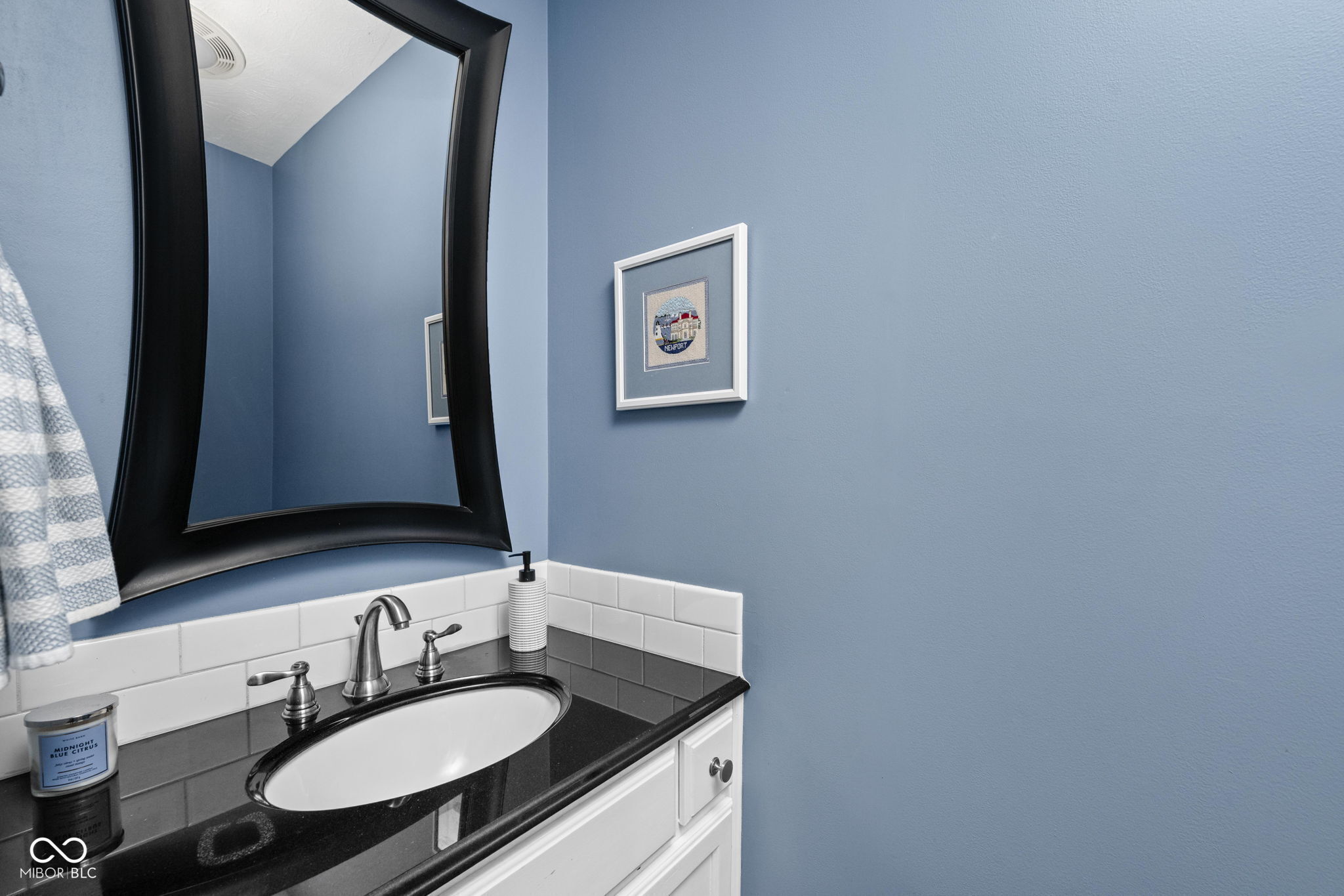 548 Lockerbie Circle North Indianapolis, IN 46202 - Photo 18 of 32