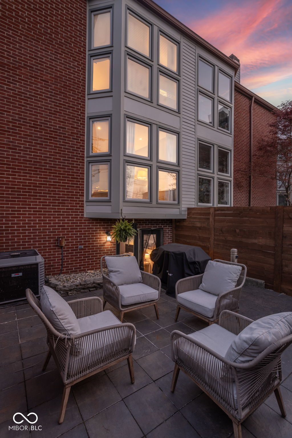 548 Lockerbie Circle North Indianapolis, IN 46202 - Photo 10 of 32