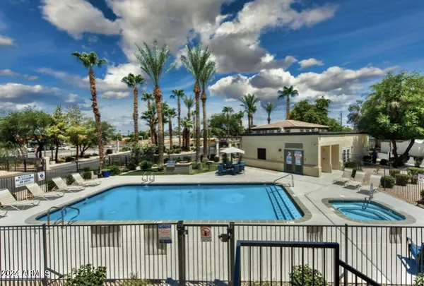 $1,265 | 4045 West Bell Road, Unit 1A, Phoenix, AZ 85053