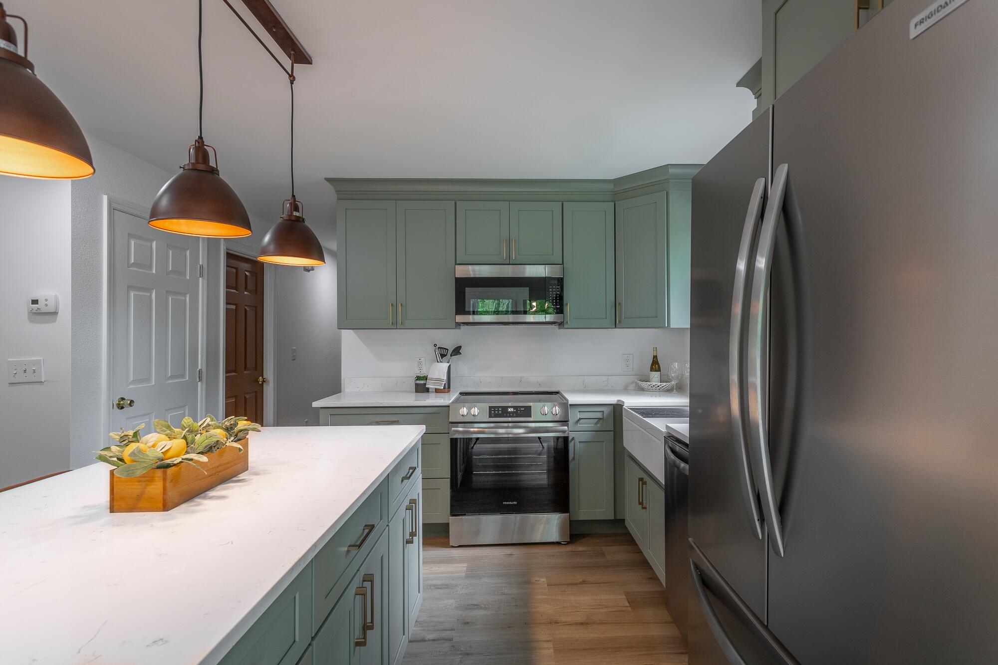 141 Larry Drive Ringgold, GA 30736 - Photo 11 of 28 Kitchen