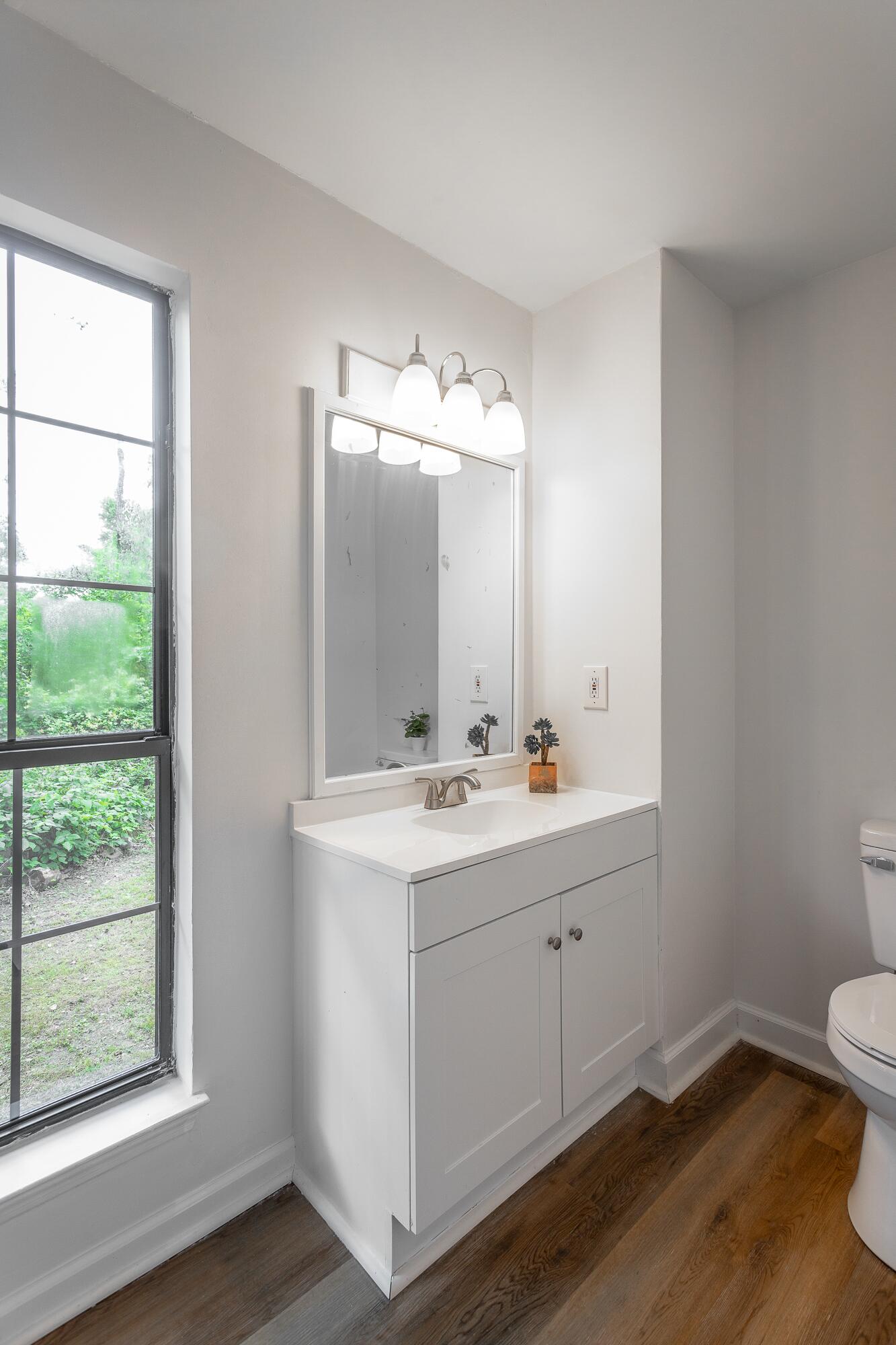 141 Larry Drive Ringgold, GA 30736 - Photo 17 of 28 Main Floor Full Bath