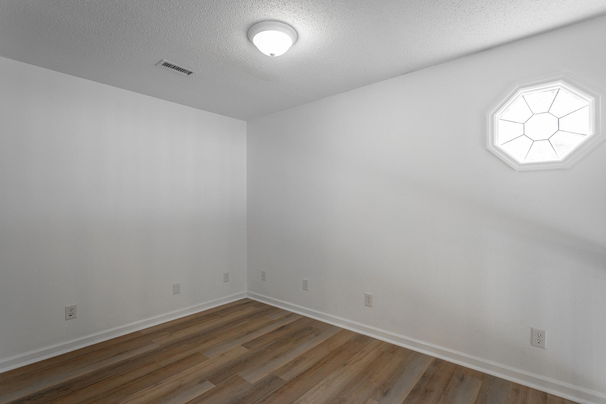 141 Larry Drive Ringgold, GA 30736 - Photo 20 of 28 Upstairs Open Area