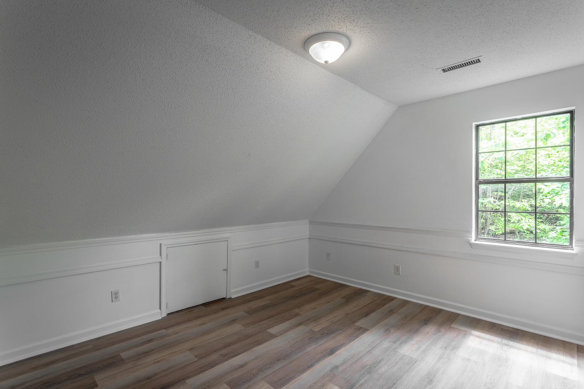 141 Larry Drive Ringgold, GA 30736 - Photo 23 of 28 Upstairs 2nd Bedroom