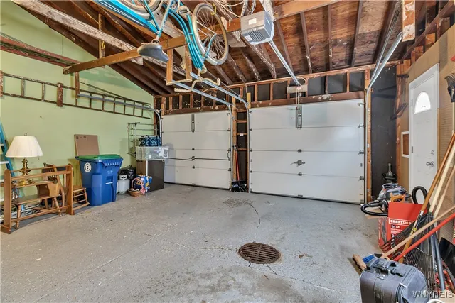 $425,000 | 17 Parkhaven Drive, Amherst, NY 14228