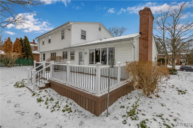 $425,000 | 17 Parkhaven Drive, Amherst, NY 14228