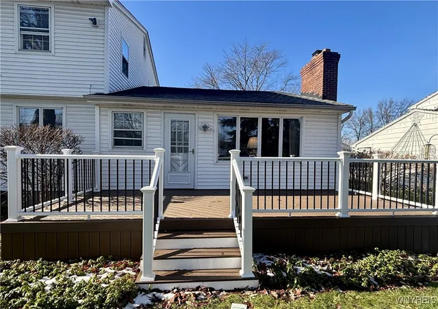 $425,000 | 17 Parkhaven Drive, Amherst, NY 14228