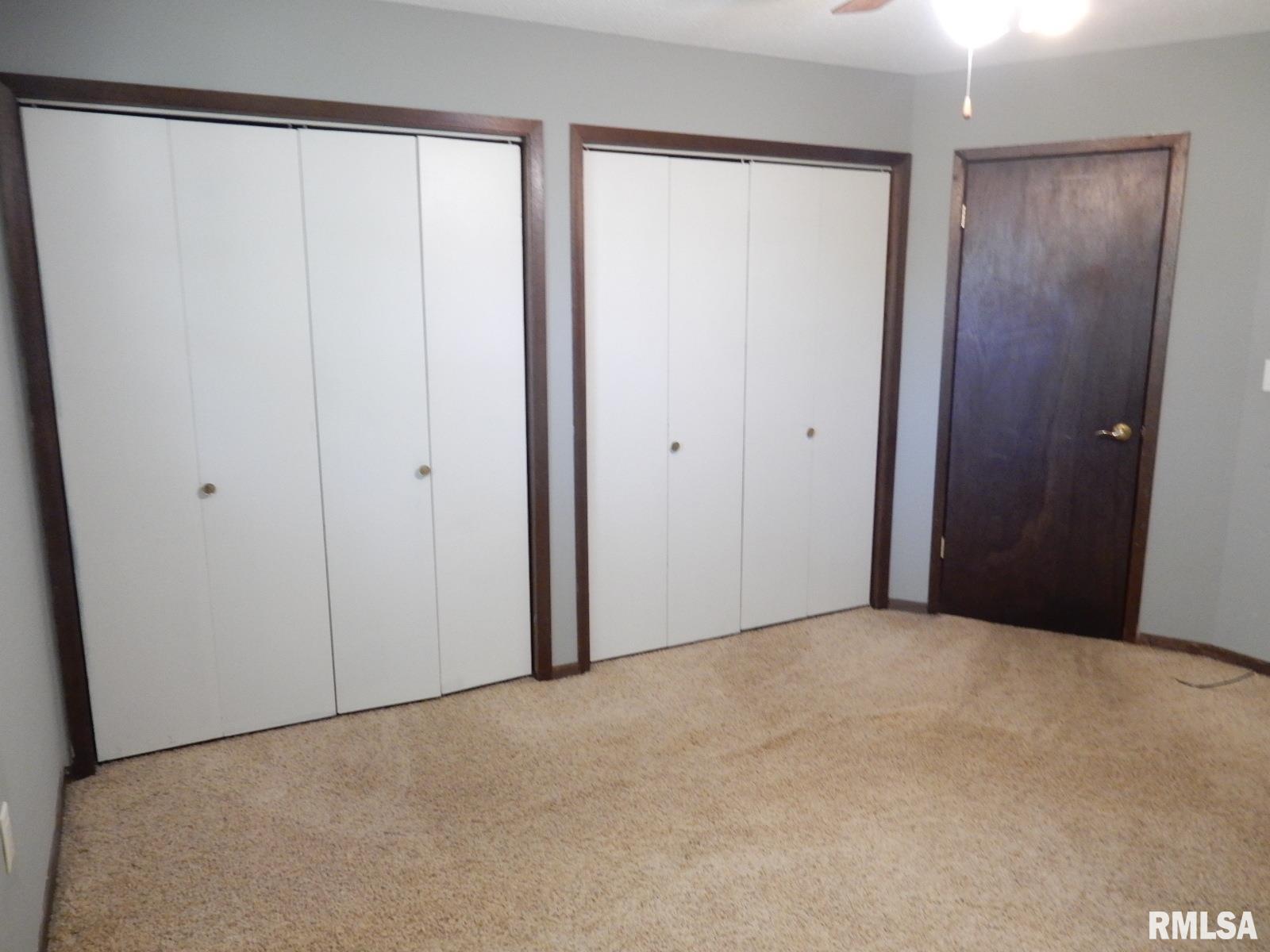 431 10th Street Lincoln, IL 62656 - Photo 11 of 22