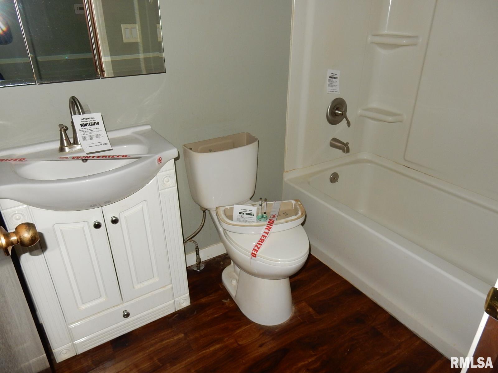 431 10th Street Lincoln, IL 62656 - Photo 10 of 22