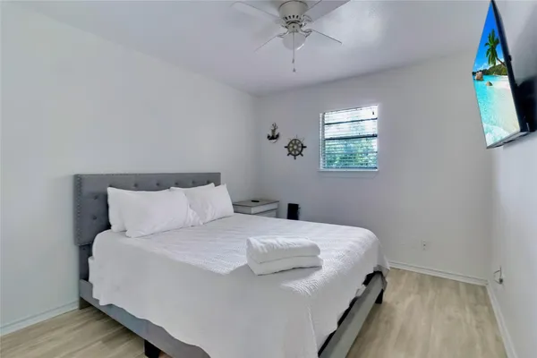 $325,000 | 311 Harbor Drive, Onalaska, TX 77360