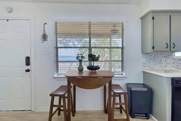 $325,000 | 311 Harbor Drive, Onalaska, TX 77360