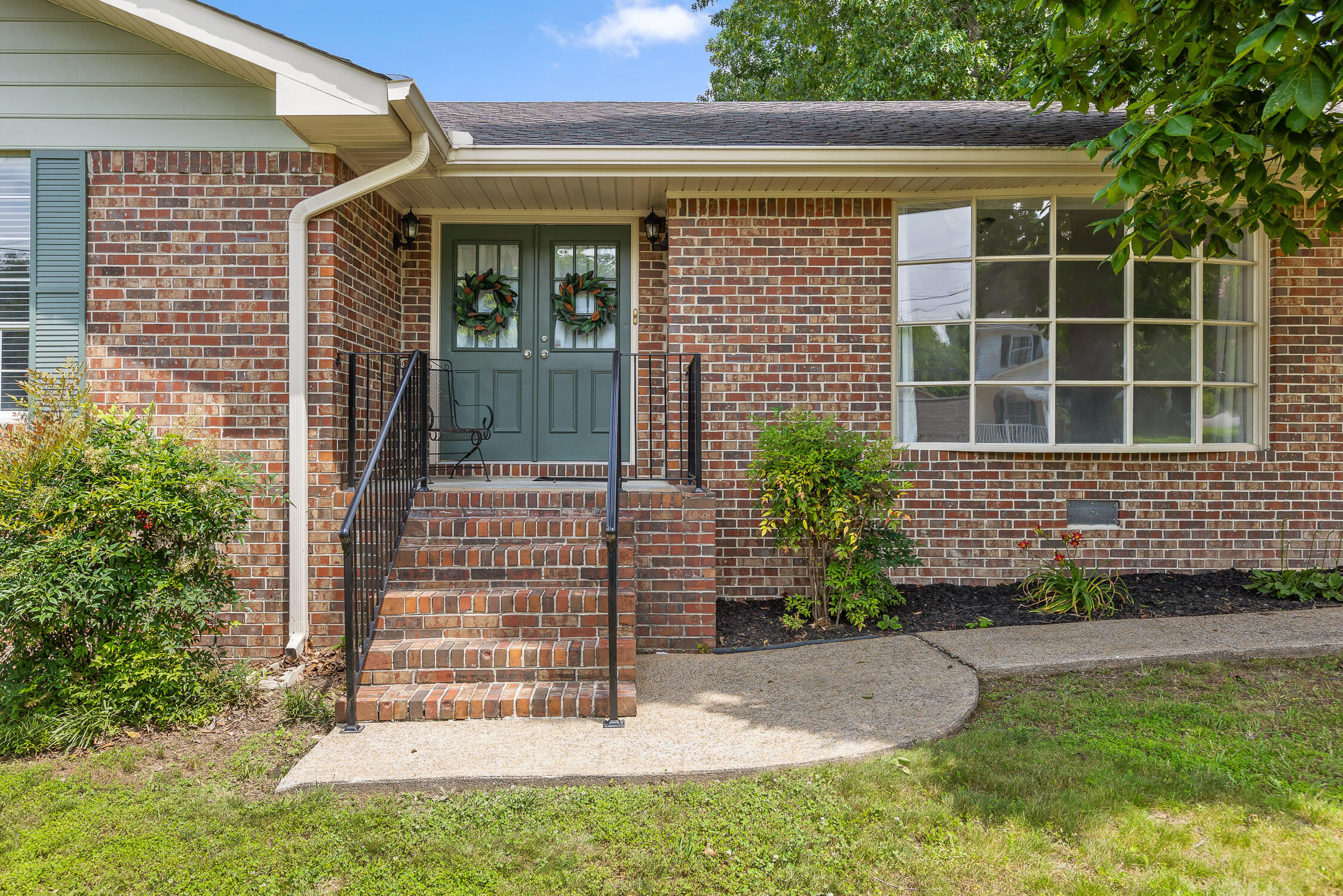 1003 Stone Crest Circle Chattanooga, TN 37421 - Photo 2 of 40 01-Stone Crest-5