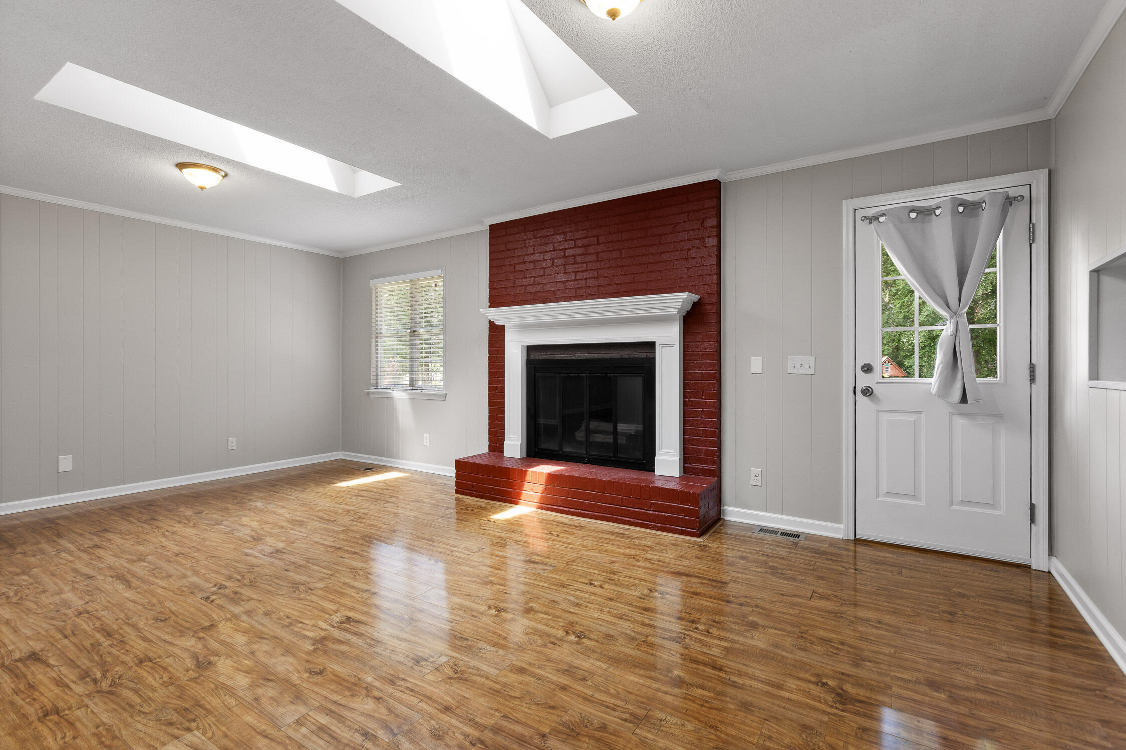 1003 Stone Crest Circle Chattanooga, TN 37421 - Photo 8 of 40 28-Stone Crest-28