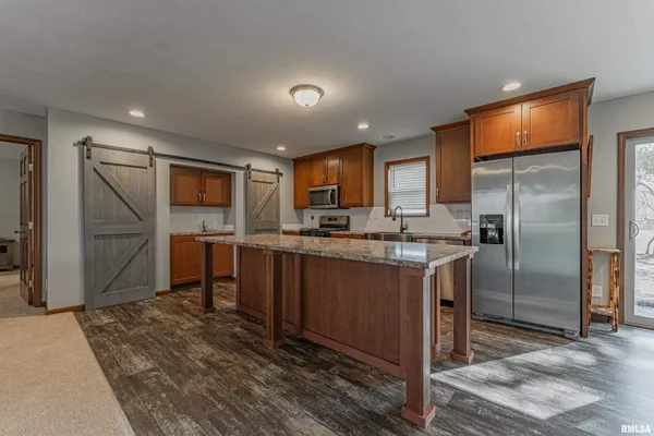 $279,000 | 31651 West Avenue, Middletown, IL 62666