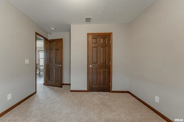 $279,000 | 31651 West Avenue, Middletown, IL 62666