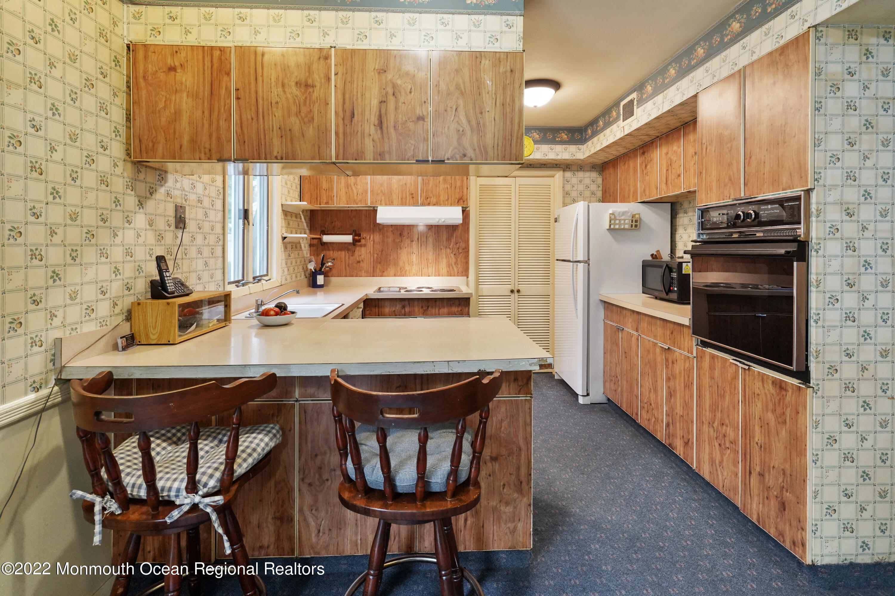 120 Idlebrook Lane Aberdeen, NJ 07747 - Photo 17 of 34 9A3041EF-804B-4112-8C9E-707AF7056D49