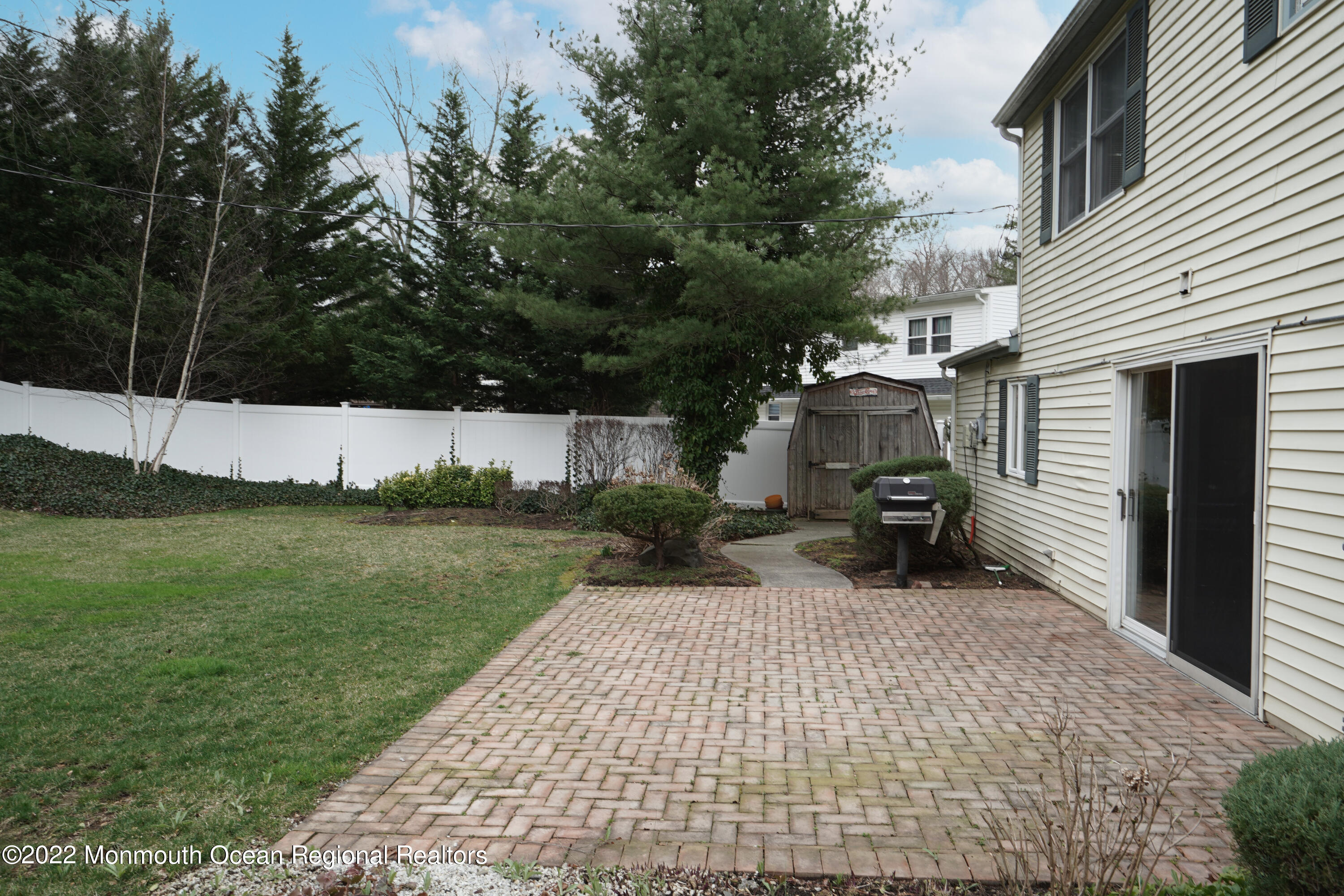 120 Idlebrook Lane Aberdeen, NJ 07747 - Photo 28 of 34 FDF5DC18-7C4D-42DA-B493-4AEF0B24BE49