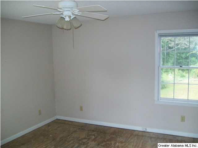 2215 Oak Ridge Circle Birmingham, AL 35226 - Photo 18 of 32