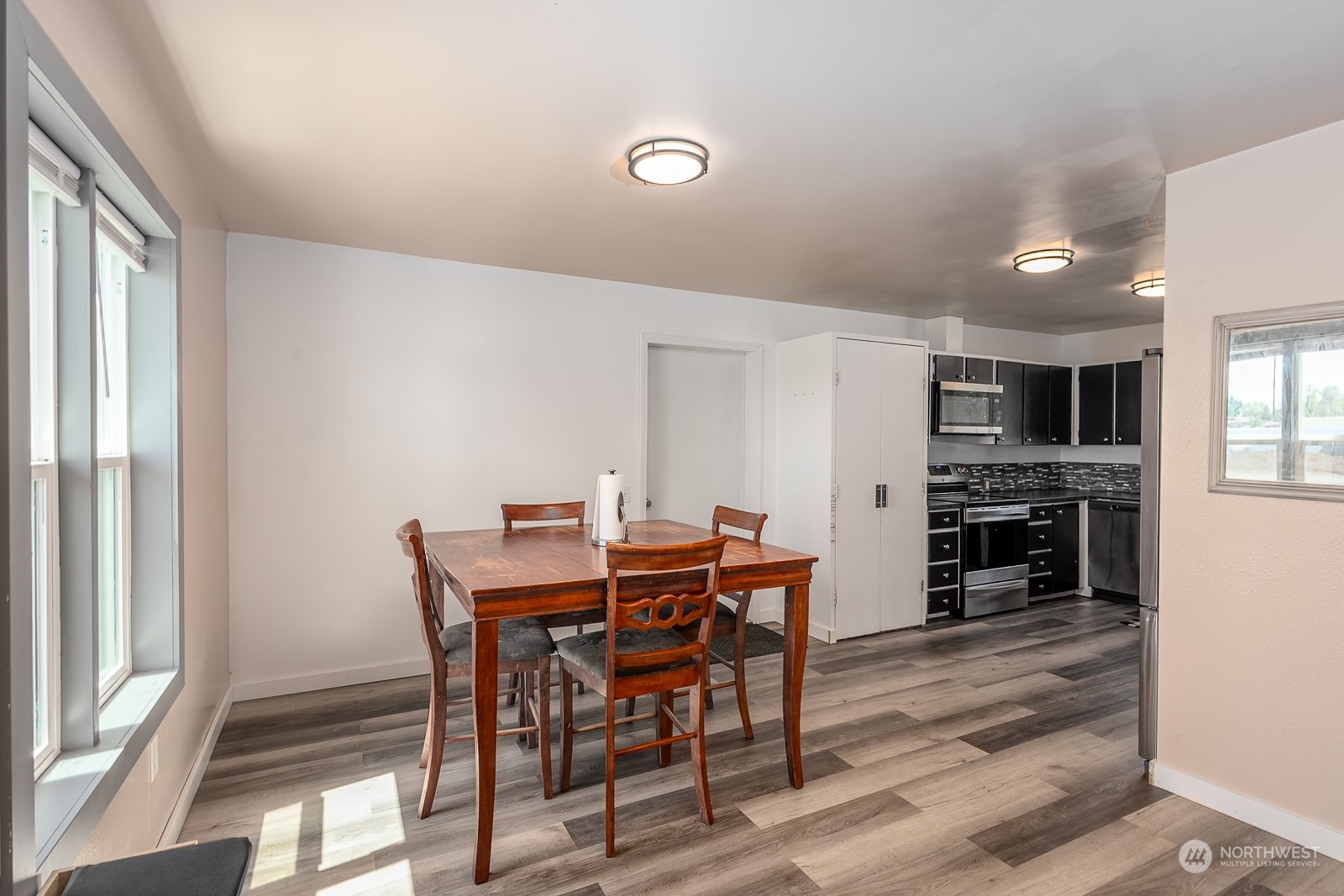 7980 Grove Road Northeast Moses Lake, WA 98837 - Photo 21 of 40 Gallery Image 21