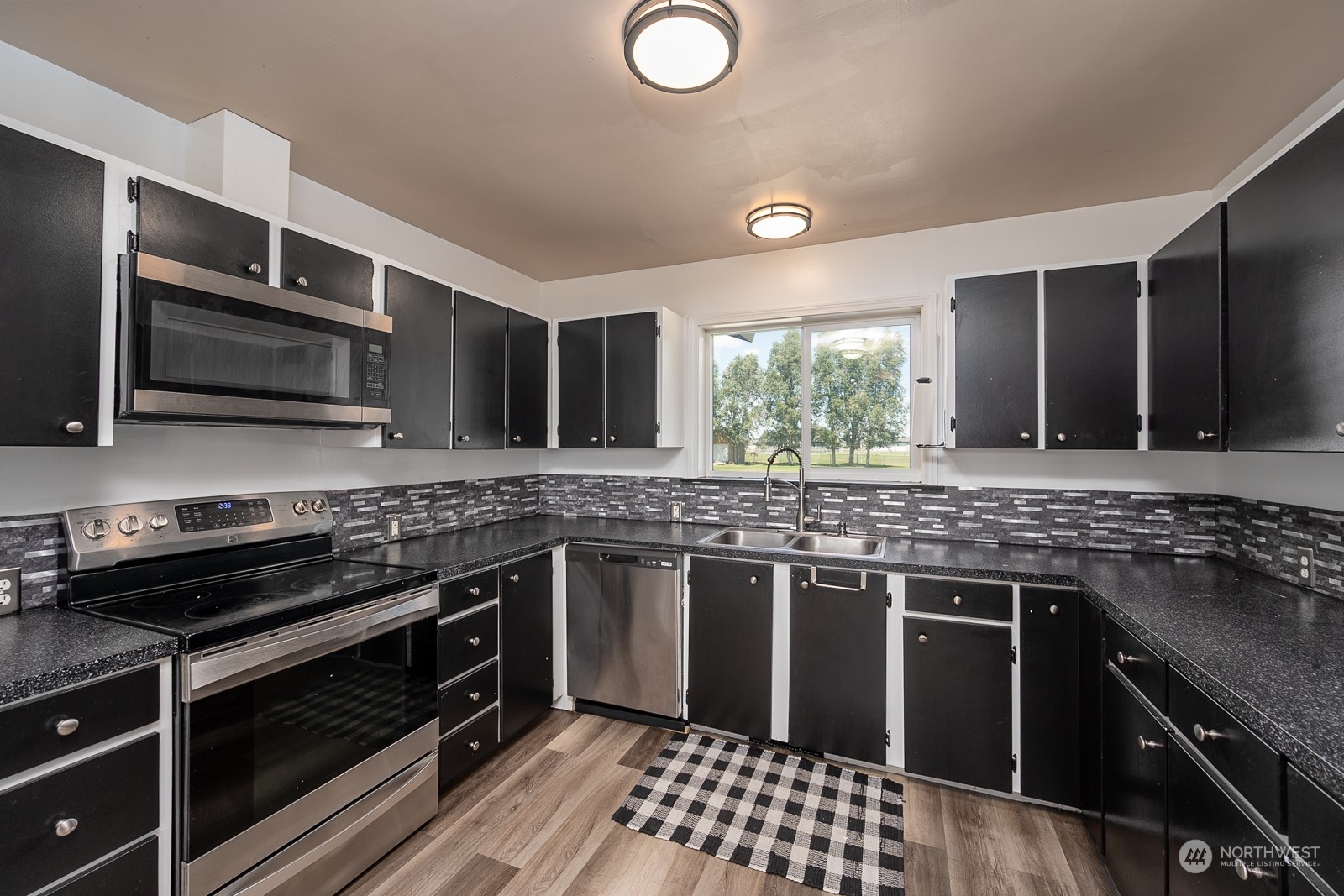 7980 Grove Road Northeast Moses Lake, WA 98837 - Photo 25 of 40 Gallery Image 25