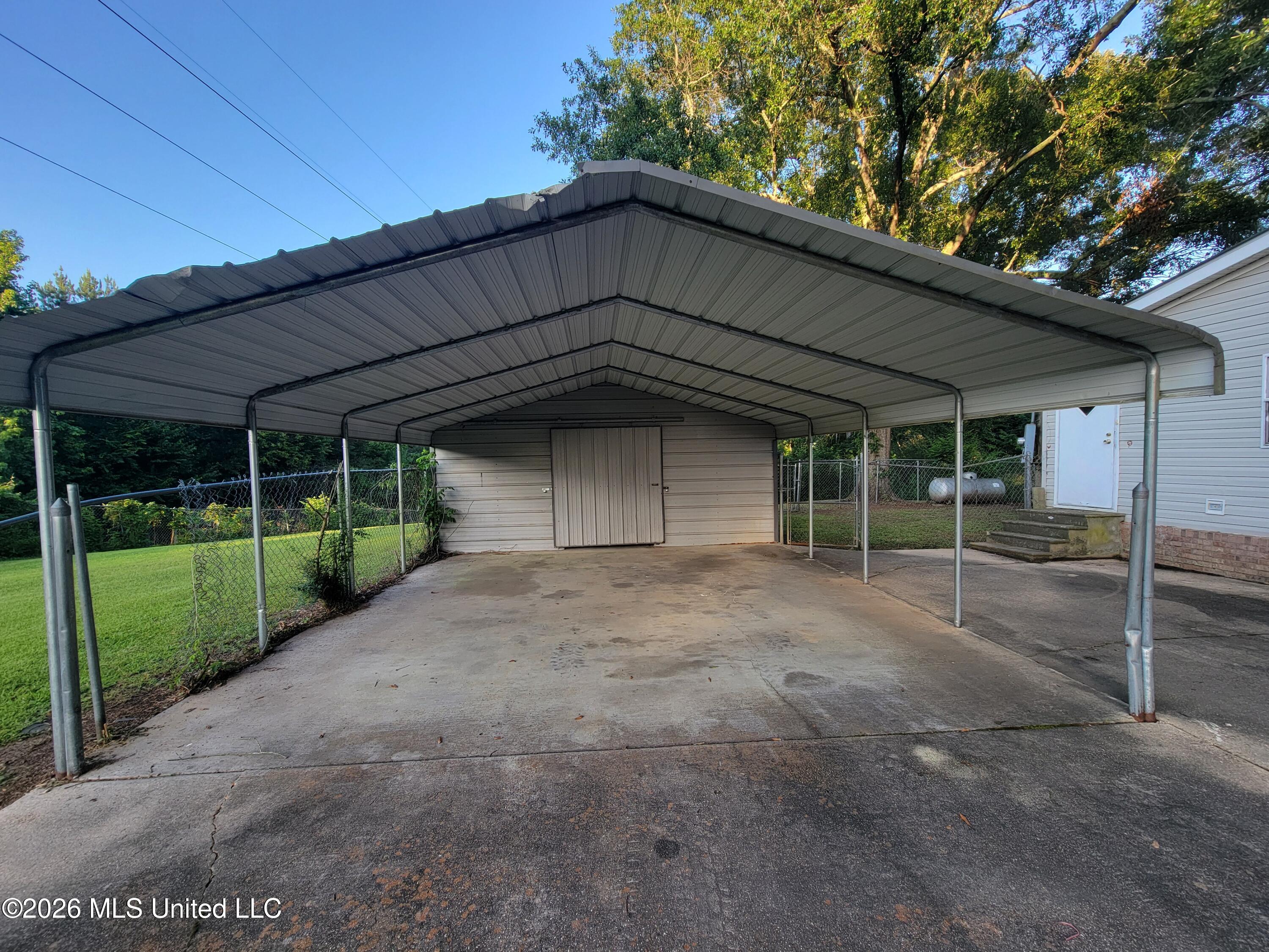 2427 Lawrence Hazel Road Lawrence, MS 39336 - Photo 4 of 24 39547