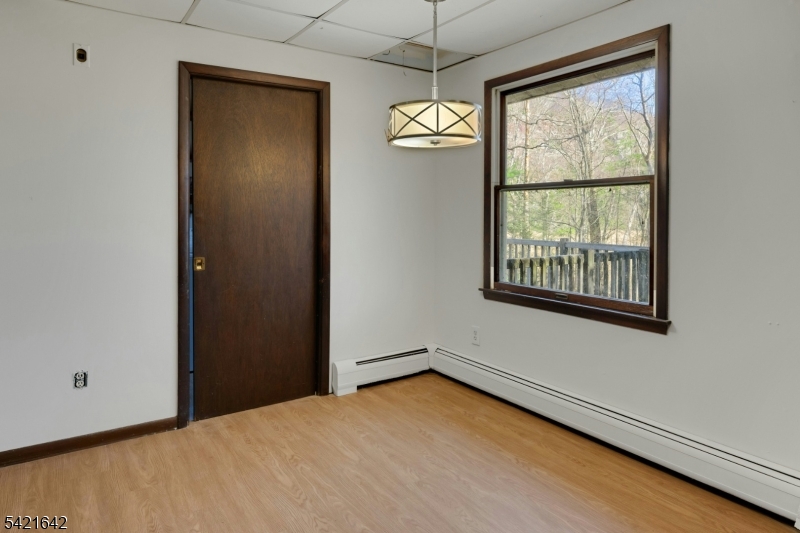 24 Deerhaven Lane Oak Ridge, NJ 07438 - Photo 12 of 31