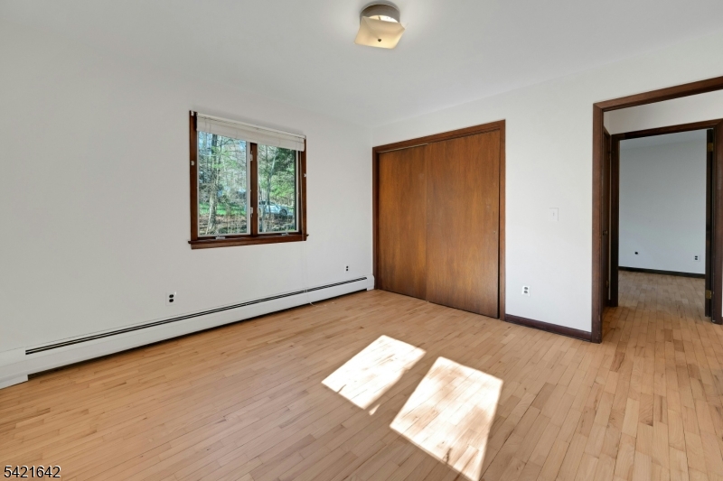 24 Deerhaven Lane Oak Ridge, NJ 07438 - Photo 19 of 31