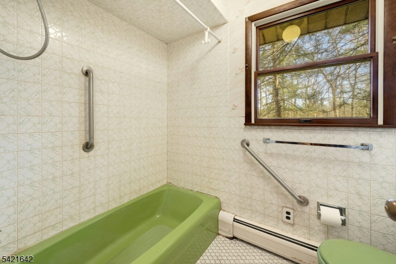 24 Deerhaven Lane Oak Ridge, NJ 07438 - Photo 21 of 31