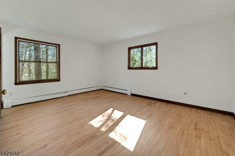 24 Deerhaven Lane Oak Ridge, NJ 07438 - Photo 23 of 31