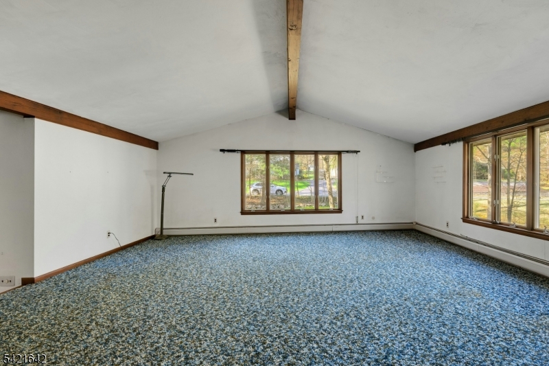 24 Deerhaven Lane Oak Ridge, NJ 07438 - Photo 8 of 31