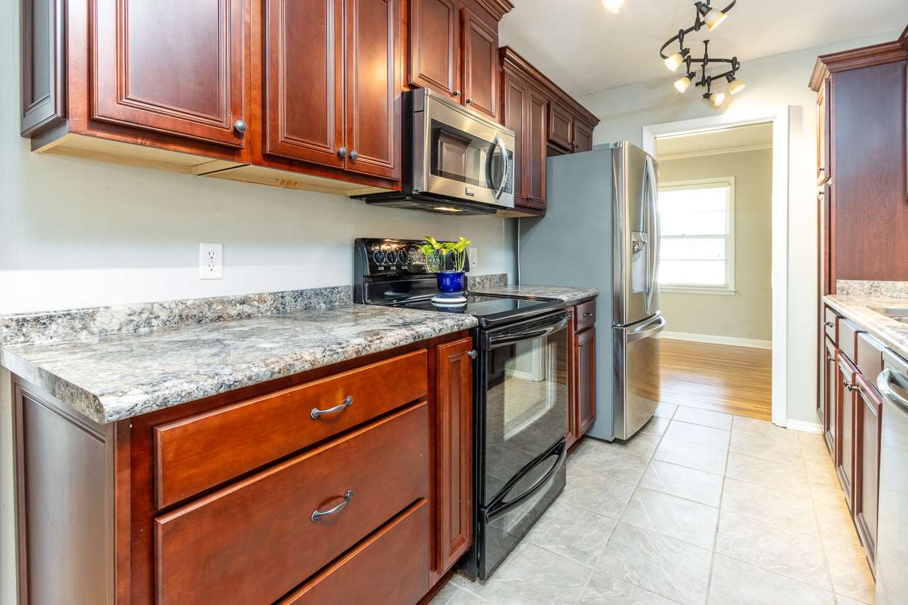 4791 Dee Road Memphis, TN 38117 - Photo 7 of 24