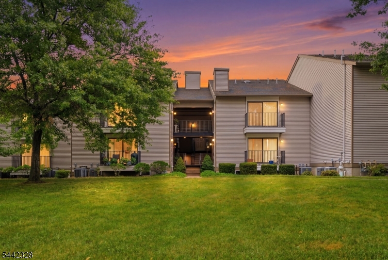 9 Sam Bonnell Drive, Unit 9 Clinton, NJ 08809 - Photo 2 of 30