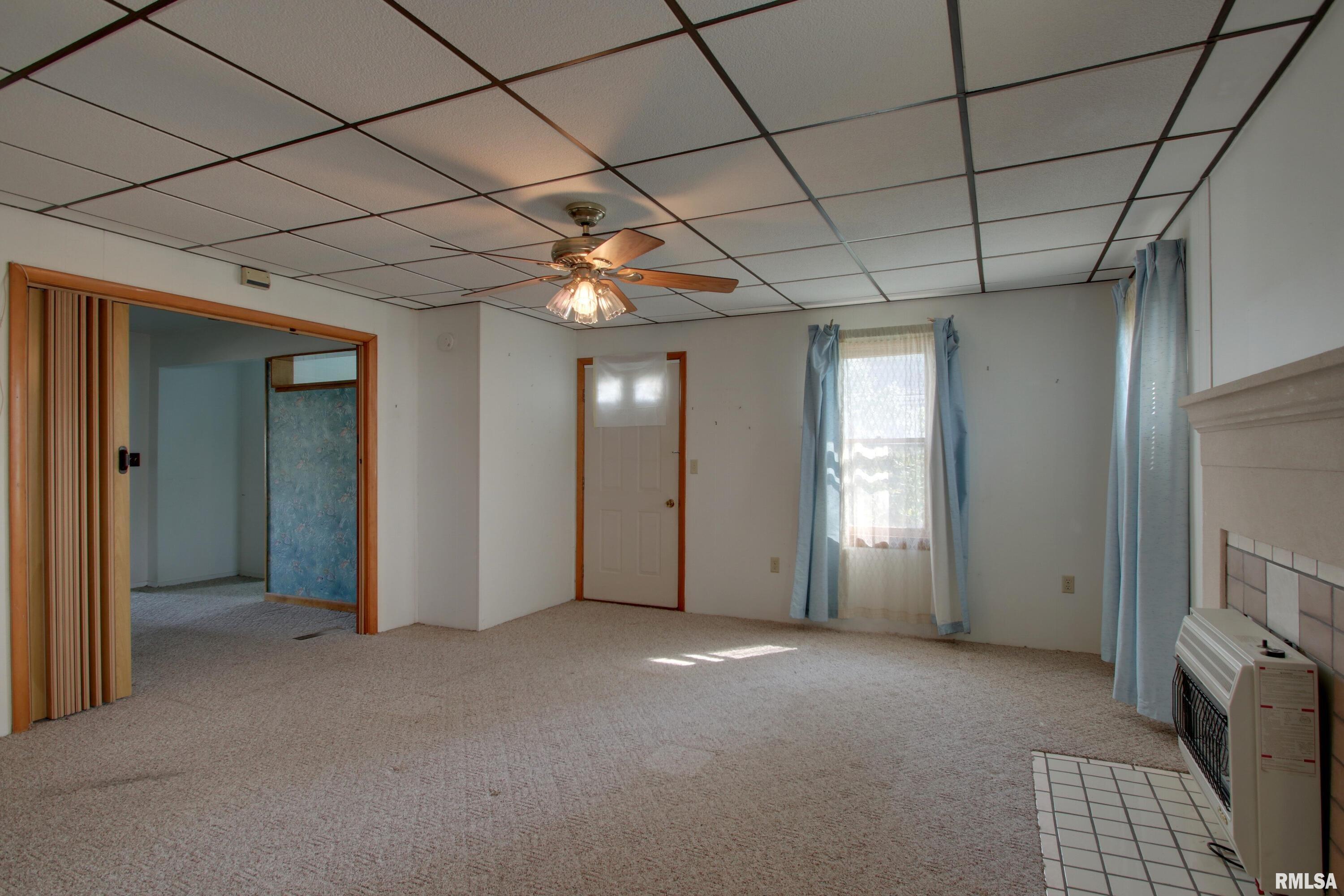 2528 Spring Street Quincy, IL 62301 - Photo 12 of 25