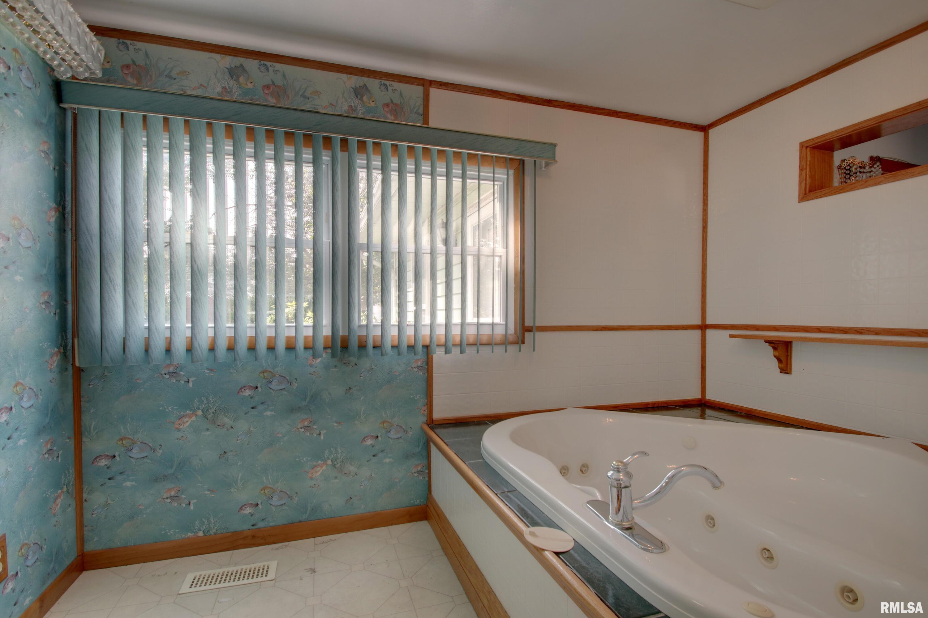 2528 Spring Street Quincy, IL 62301 - Photo 16 of 25