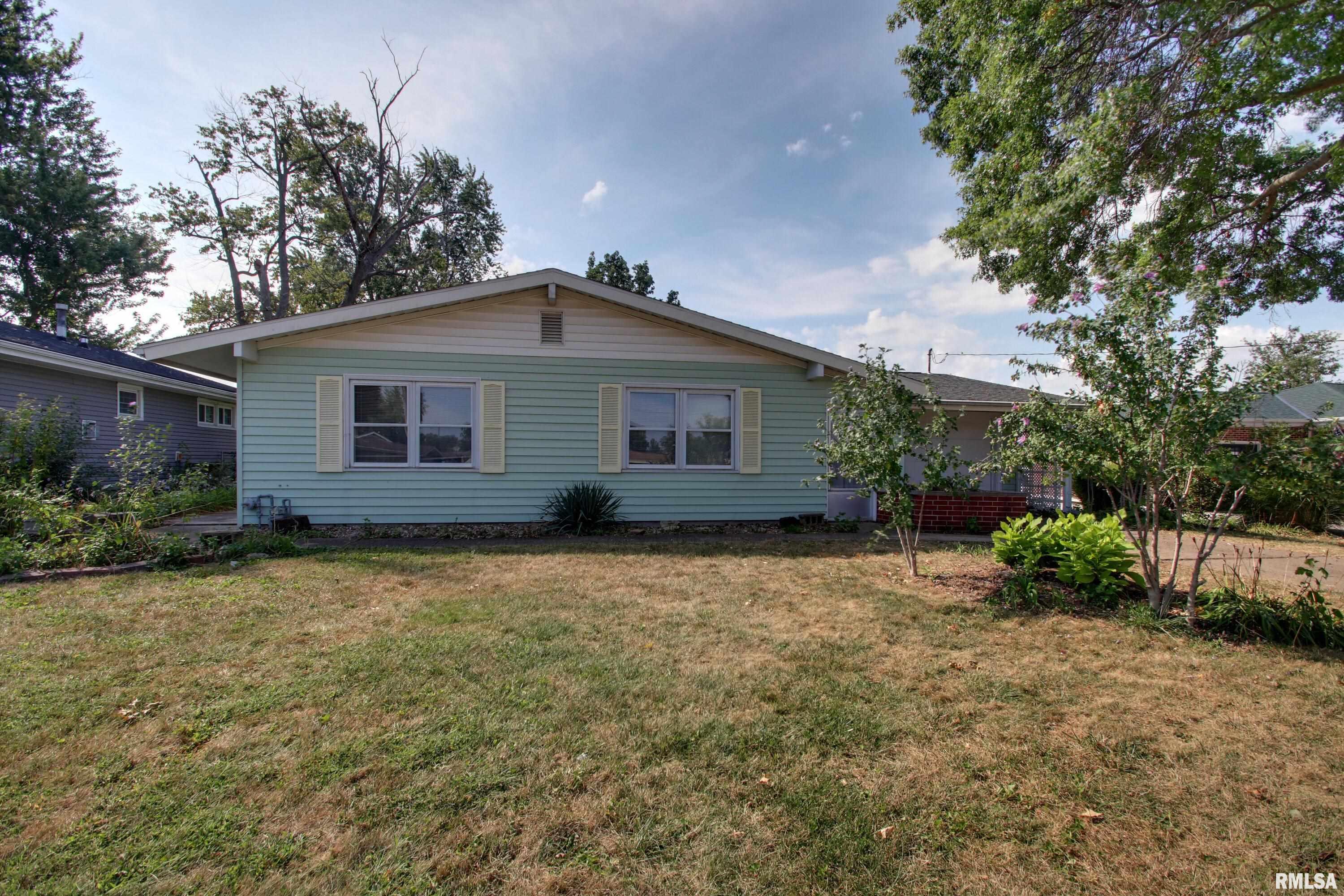 2528 Spring Street Quincy, IL 62301 - Photo 3 of 25