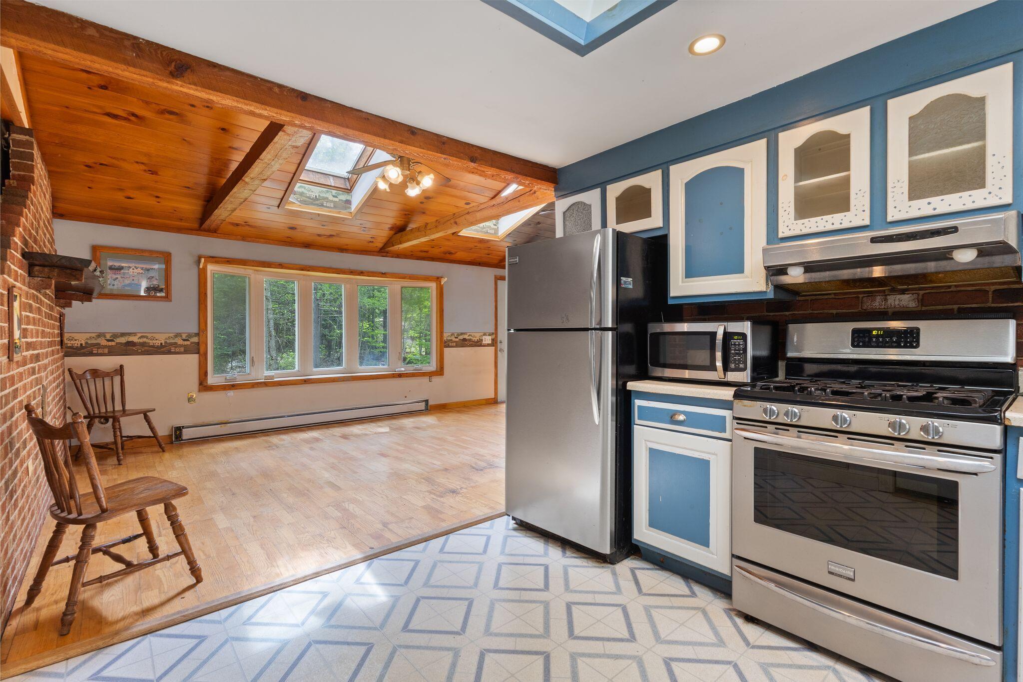 47 Margaret Street Naples, ME 04055 - Photo 10 of 33 47_Margaret_St_032