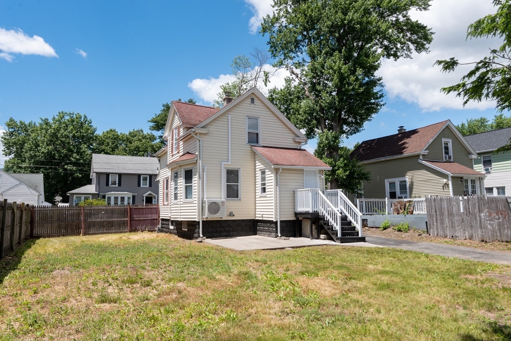 257 Redlands Street Springfield, MA 01104 - Photo 19 of 21