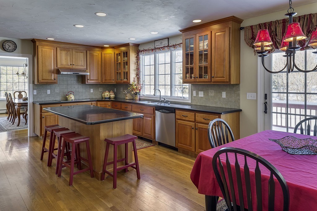 58 Old Harvard Road Bolton, MA 01740 - Photo 7 of 16
